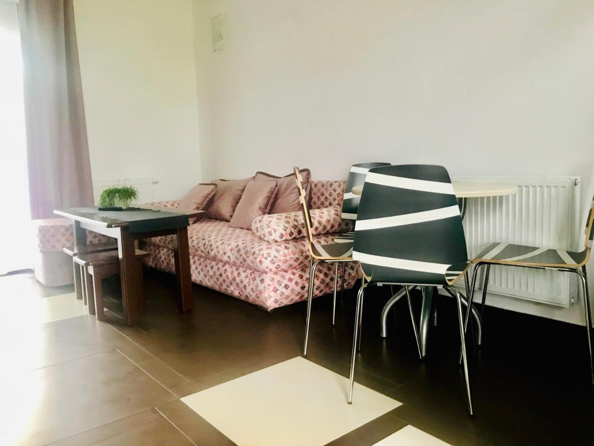 Domki I Apartamenty Caloroczne Koliber Wladyslawowo Luaran gambar