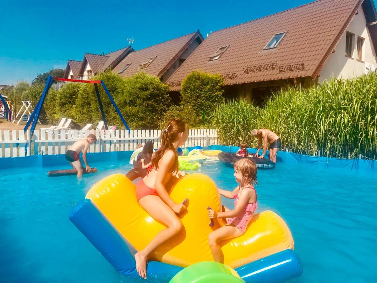Domki I Apartamenty Caloroczne Koliber Wladyslawowo Luaran gambar