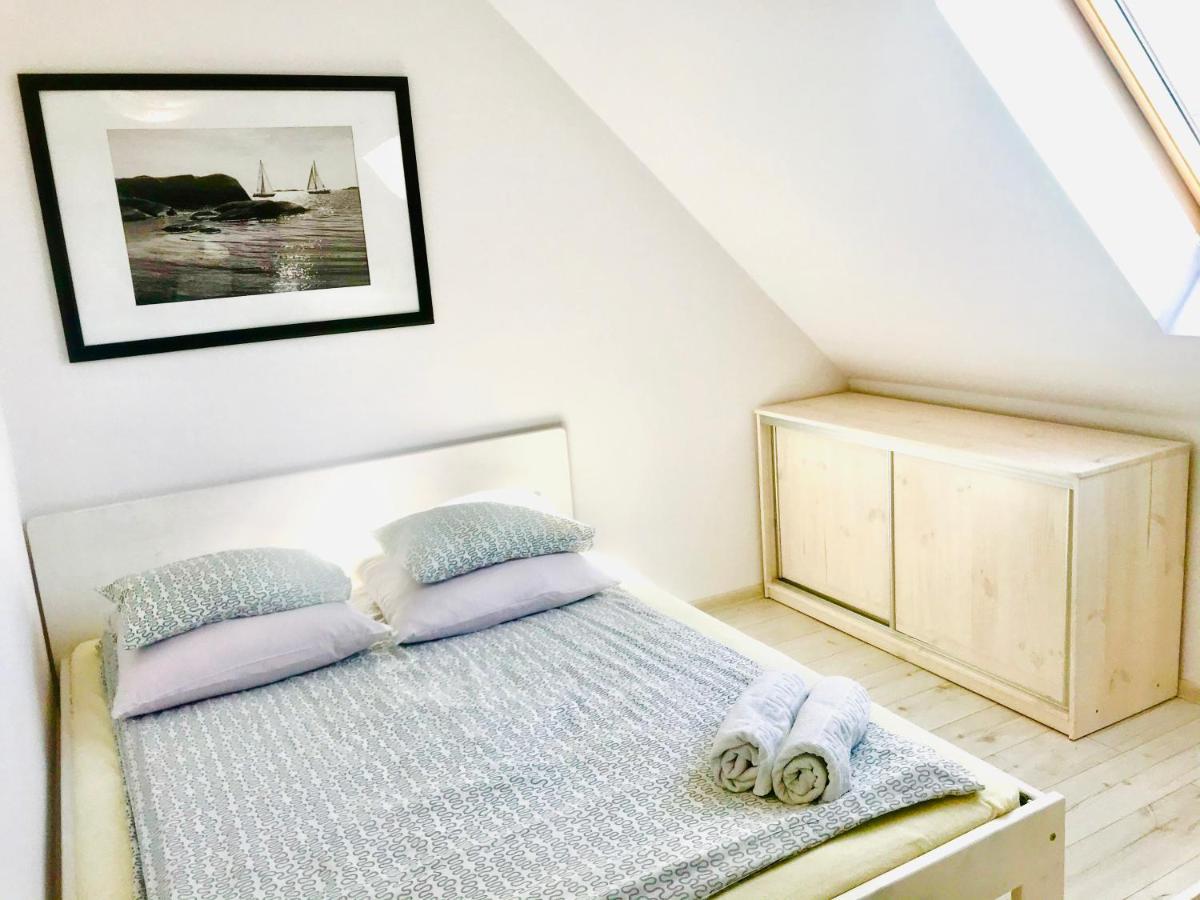 Domki I Apartamenty Caloroczne Koliber Wladyslawowo Luaran gambar