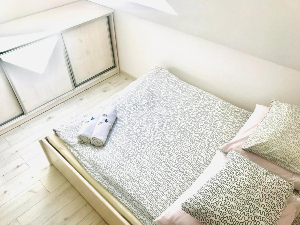Domki I Apartamenty Caloroczne Koliber Wladyslawowo Luaran gambar