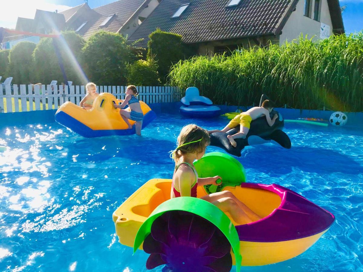 Domki I Apartamenty Caloroczne Koliber Wladyslawowo Luaran gambar