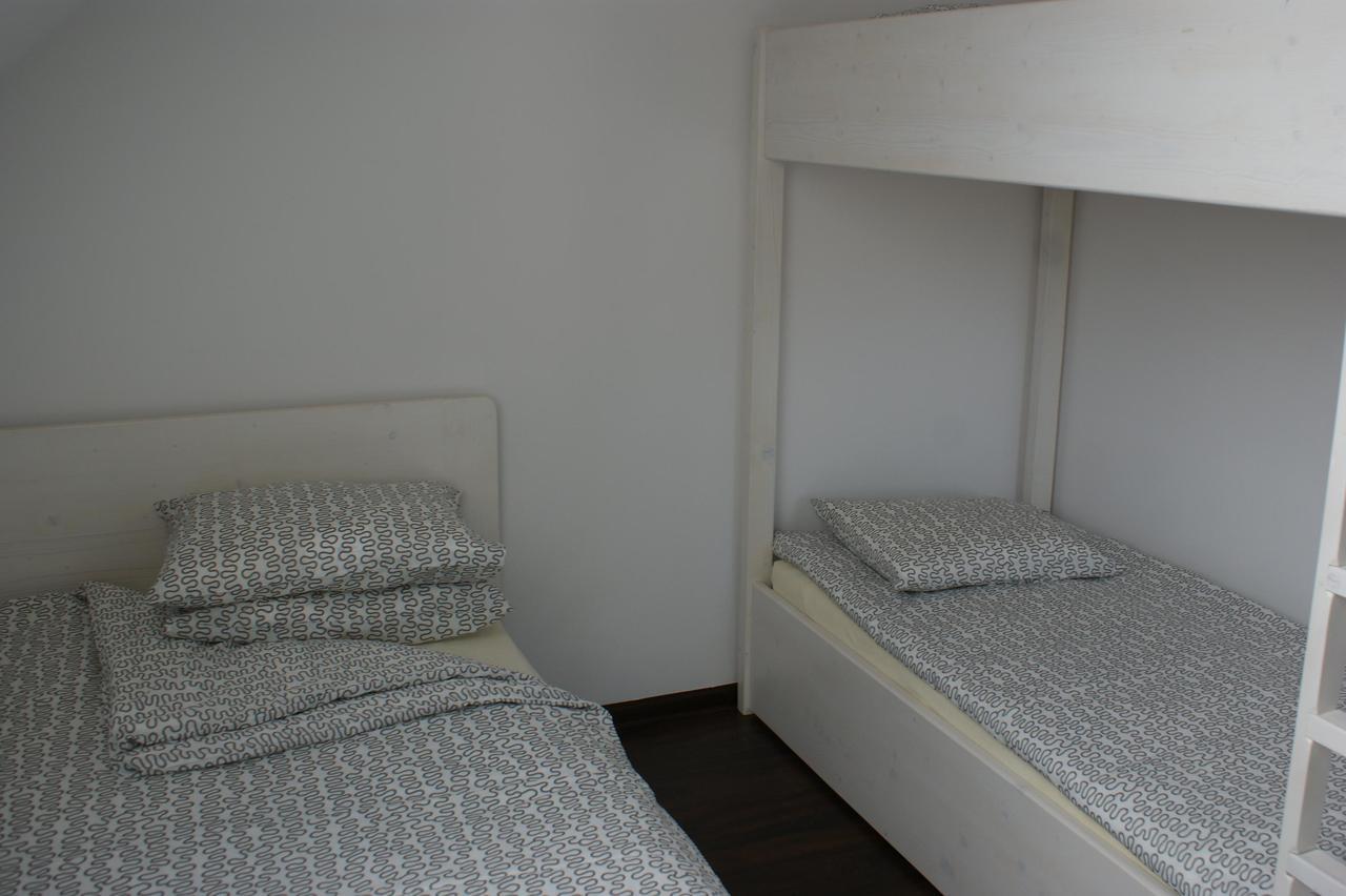Domki I Apartamenty Caloroczne Koliber Wladyslawowo Luaran gambar